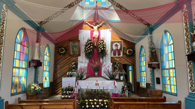 Todo listo para celebrar a San Rafael en el barrio Ocampo de Coscomatepec 🎉⛪